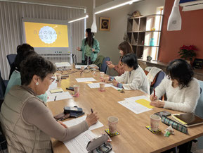 公開講座の様子　四日市市のNPO法人、愛マムズIT倶楽部のスキルアップ