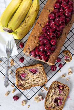 Bananabread, banana cake, cherries, bananas, cake