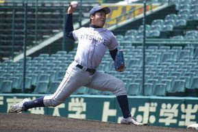 優勝投手になった山上