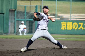 ピンチに登板した3番手の小橋