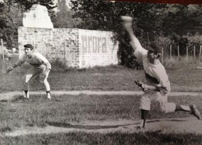 Foto del 1970 (Fiamma Verona campo del Boschetto) il lanciatore Paolo Castagnini e il terza base "Picio" Ricci