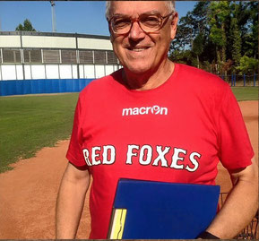 Nella foto il coach Pino Bataloni