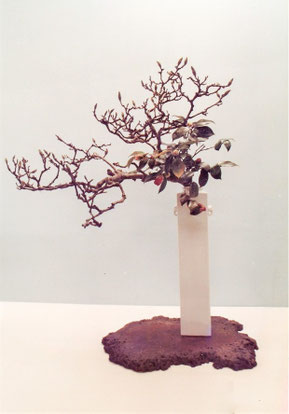 華道則天門で使う花を支える花留め蟹 金属製 赤いカニの 華道則天門で