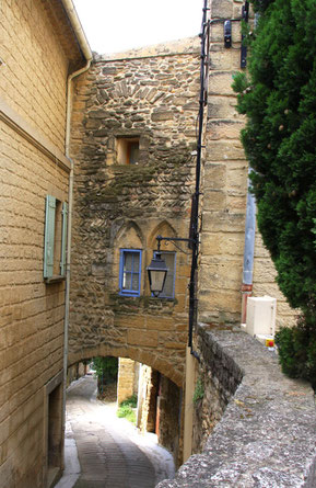 Bild: Straße in Châteauneuf du Pape