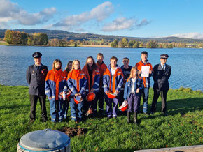 die aktuelle Gruppe nach dem Wissenstest mit den beiden Jugendwarten 2022