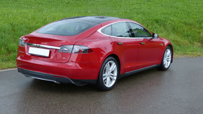 Tesla Model S 85 Seitenansicht