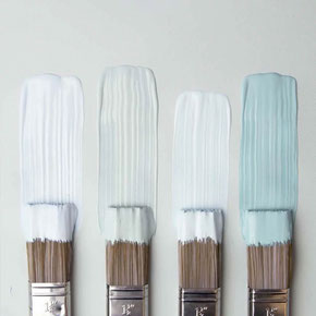 pinceaux peinture bleue