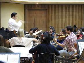 Toki Quartet with Tokyo University of Arts String Orchestra, rehearsing Elgar Introduction & Allegro