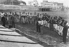 Una bella immagine del Campo di Villa Borghese detta "Fossa dei leoni" (Foto da "Il baseball, la sua storia e Nettuno")