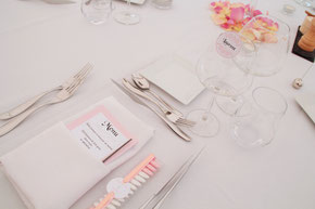 Accessoires und Deko bei der Hochzeitsvorbereitung organisieren!