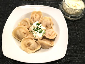 Pelmeni russische Teigtaschen