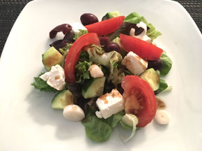 Sommersalat mit Feta