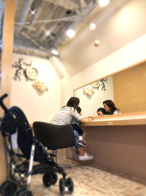 池袋 子供 特化 カット キッズカット 予約 子供カット 完全個室 美容室 サロン 親子 授乳 オムツ 個室 半個室
