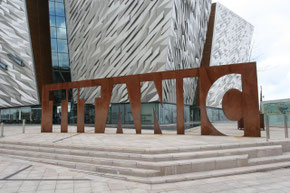 Titanic Museum Belfast von außen - ©My own Travel Rundreisen Irland