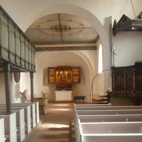 Keitum, St. Severin, Lautsprecher rechts zwischen Chorbogen und Kanzel