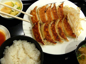 有名な石松ぎょうざのぎょうざ定食(980円)