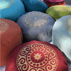 Yogakissen Meditationskissen unifarben mit Golddruck