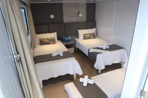 ©Galaxy Cruises