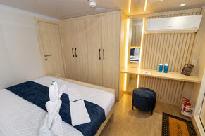 ©Galaxy Cruises
