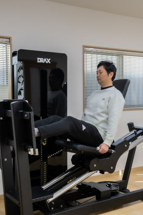 シーテッド レッグプレス