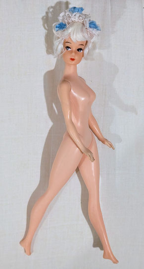 First Petra with straight waist and legs, no bellybutton, no markings