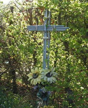 Pluwig. Unfallkreuz an der K57 zwischen Pluwig und Gusterath