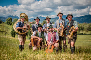 Bayrische Musik für Ihre Firmenfeier oder Hochzeit