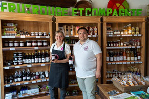Isabelle et Lucas à l'épicerie fermière Fruirouge & Cie