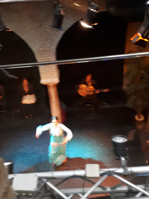 Hardcore "Illegal" Flamenco watching from first floor
