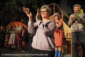 Ständig im Einsatz: Theaterchefin & Schauspielerin Carolin Hinsche. Riesendank ❤️