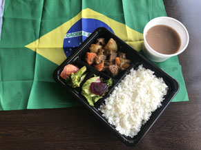 Carne de Panela Bentou com Feijão