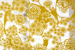 original-metal-shop-windows-panel-manufactured-by-caino-design-L'occitane