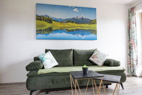 Wohnzimmer mit Couch