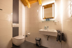 Dusche mit WC
