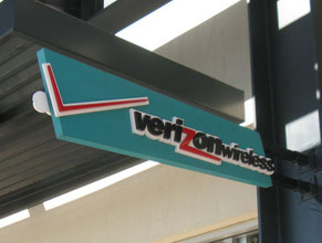 Verizon 2 Projecting Sign