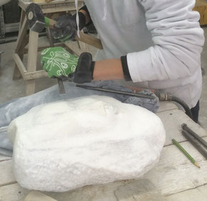 Abelina Carissima Magometschnigg stone sculpting