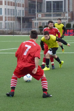 A-Jugend im Spiel gegen FC Karnap. - Foto: mal.