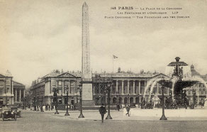 Paris - La Place de la Concorde. Les Fontaines et L'Obelisque 