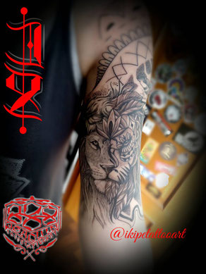 tatuaje black and grey blanco y negro sombras realismo inspiracion cover ojo mano fatima