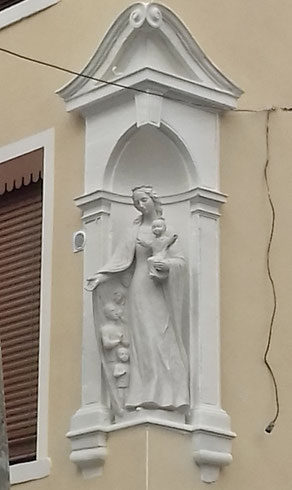 Madone de la Charade, angle de la rue Paul-Bert et de la rue Baraban (mai 2019)