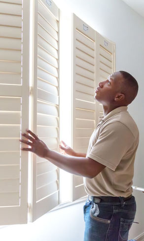 Shutters raamdecoratie en zonwering door expert-aan-huis
