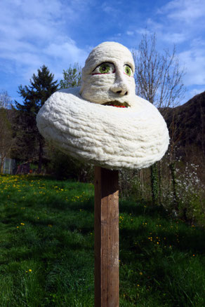 Les Gardien.nes, sculpture en feutre de laine, 2025