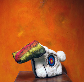 Idols XXII, 2024. Dimensions h 23 cm x 46 cm x 15 cm