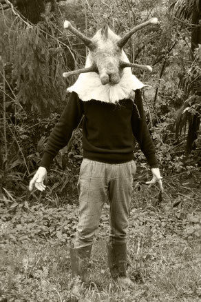 Figures de passage, photographies-installation-performances, 2026