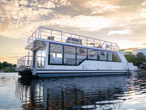 Hausboot Klaipeda 14m kaufen-Trimaran mit Dachterrasse