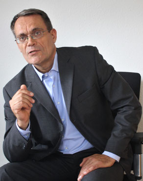 Unternehmensberater Henning Kruse unterstützt mit Engagement für Ihren Erfolg.