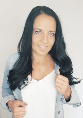 Stephanie Gehindy ist Dirketvertrieblerin und verkauft Schmuck aus Leidenschaft auf Homepartys und Schmuckpartys