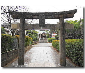 < 博多区 日吉神社 >
