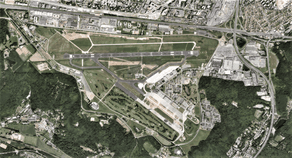 Vue aérienne de la BA 107 à Villacoublay.