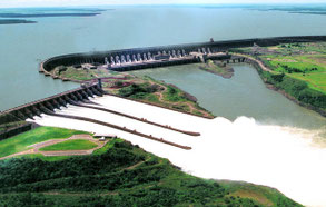 Barrage d'Itaipu.